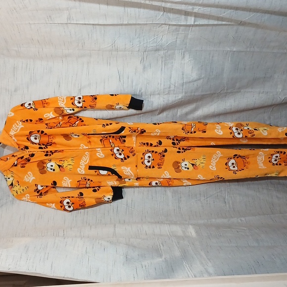 Garfield The Movie Soft Union PJ Cozy Suit Sz M (8-10) Women/Unisex - Picture 4 of 11